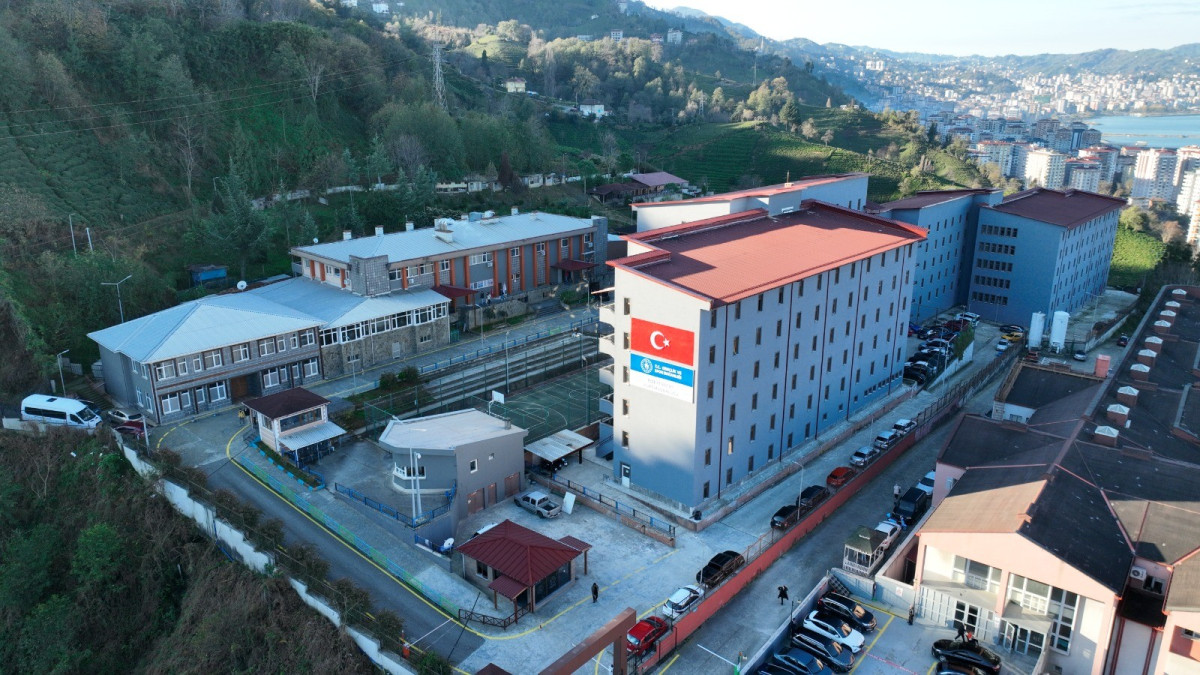 RİZE'DE YURT YATIRIMLARIYLA GENÇLERE DAHA GÜÇLÜ BİR GELECEK