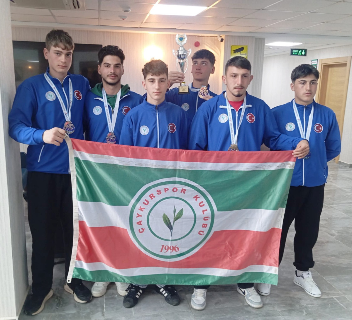 ÇAYKURSPOR RAFTİNG SPORCULARI U19 KATEGORİSİNDE TÜRKİYE ŞAMPİYONU OLDU